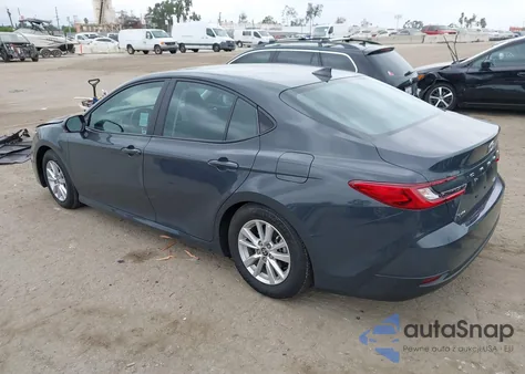 2025 Toyota Camry Le z USA, uszkodzony, nr VIN 4T1DAACKXSU109364